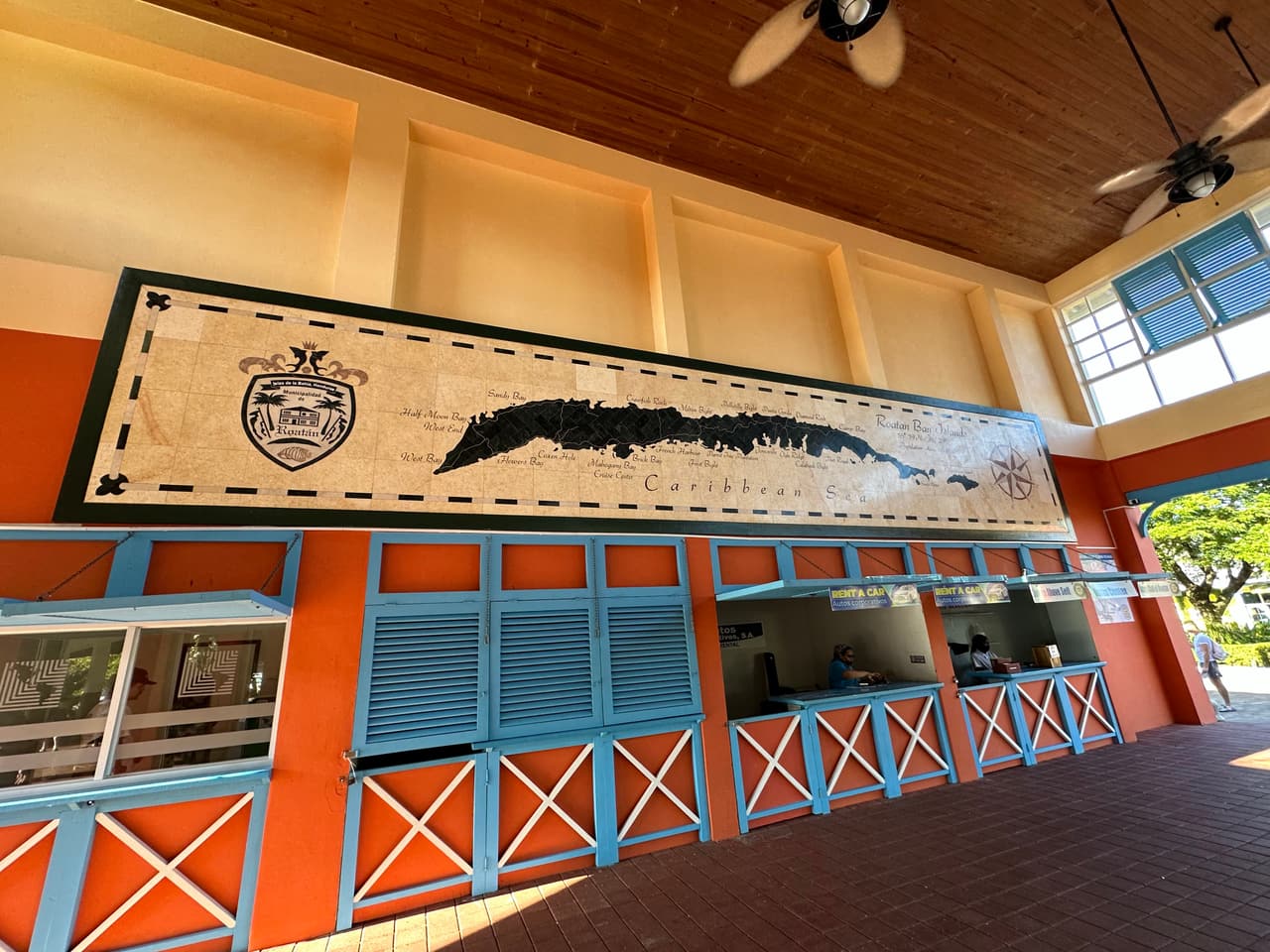 Mahogany Bay Cruise Terminal, Coxen Hole, Honduras - Costa caribeña